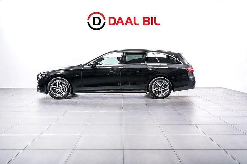 Svart Begagnad 2020 Mercedes E300 AMG line Kombi | 364 700 kr (Lite dyr) - Bild 1/4