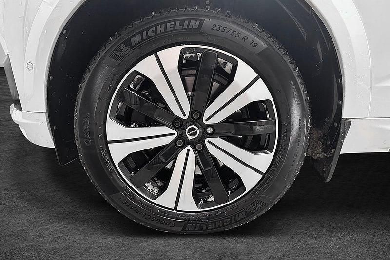 Begagnad Volvo XC60 R-Design 190 HK (139 kW) 2017 Vit SUV