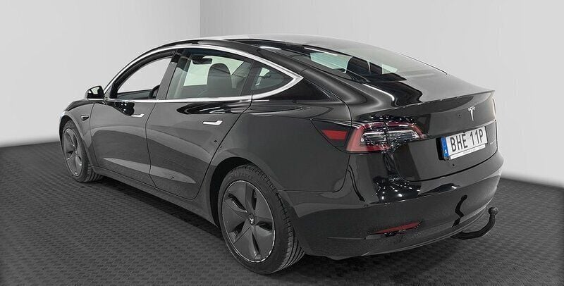 Svart Begagnad 2019 Tesla Model 3 Long Range Sedan | 215 000 kr (Superpris) - Bild 1/4