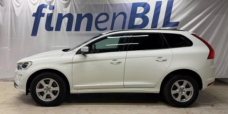Begagnad Volvo XC60 Momentum 181 HK (133 kW) 2014 Vit SUV