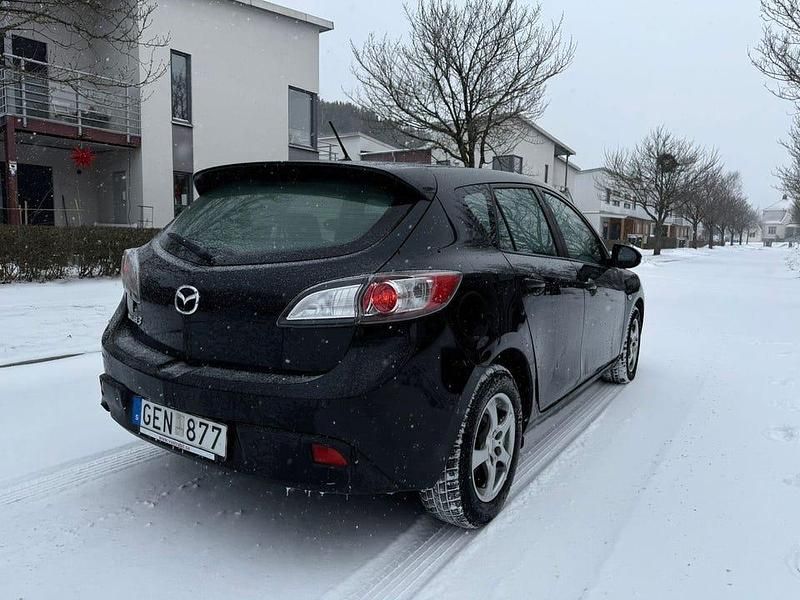Begagnad Mazda 3 Inclusive 105 HK (77 kW) 2009