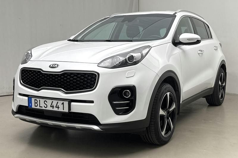 Vit Begagnad 2016 Kia Sportage Advance SUV | 142 800 kr - Bild 1/4