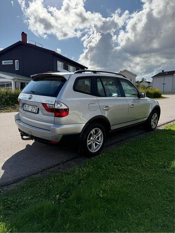 Grå Begagnad 2007 BMW X3 SUV | 65 000 kr (Marknadspris) - Bild 1/4