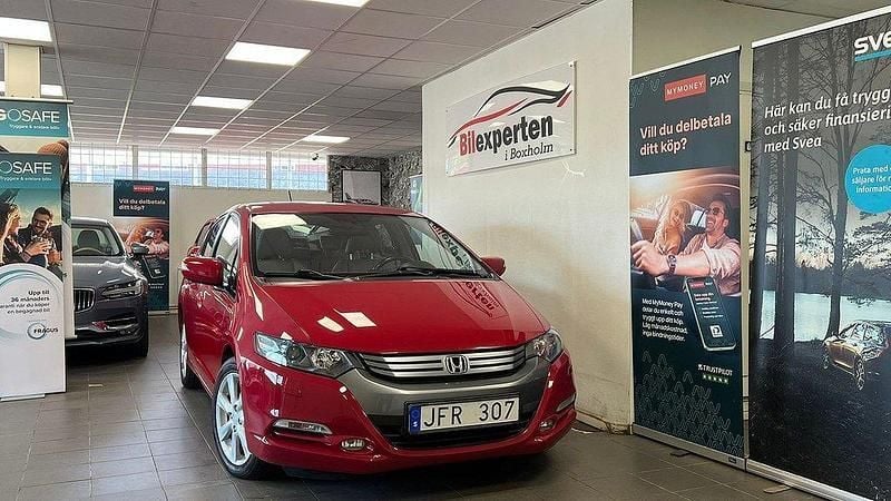 Röd Begagnad 2009 Honda Insight Hybrid Halvkombi | 47 900 kr - Bild 1/4