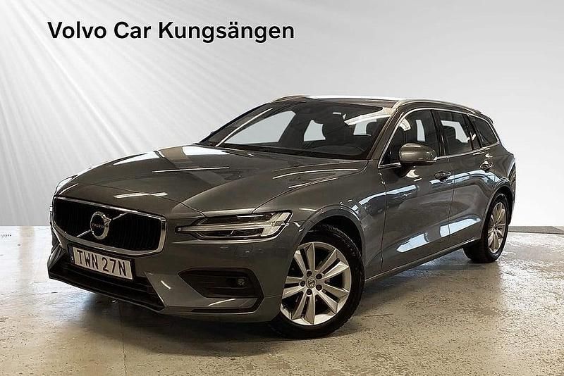 Grå Begagnad 2020 Volvo V60 Momentum Kombi | 219 900 kr (Bra pris) - Bild 1/3