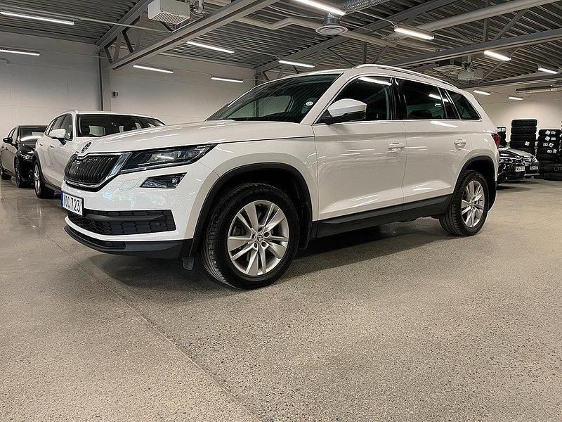 Vit Begagnad 2018 Skoda Kodiaq Business Line SUV | 269 000 kr (Marknadspris) - Bild 1/4