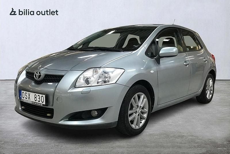 Grå Begagnad 2008 Toyota Auris Halvkombi | 49 900 kr (Superpris) - Bild 1/4