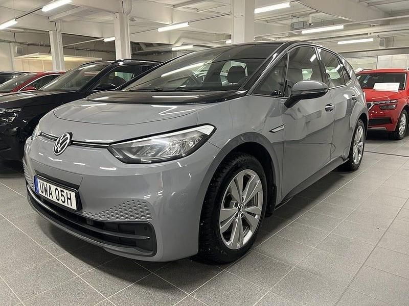 Grå Begagnad 2022 VW ID.3 Pro Performance Halvkombi | 234 800 kr (Marknadspris) - Bild 1/4