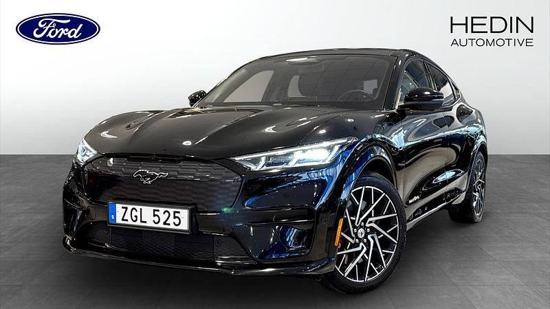 Begagnad 2023 Ford Mustang GT Halvkombi | 489 900 kr - Bild 1/4