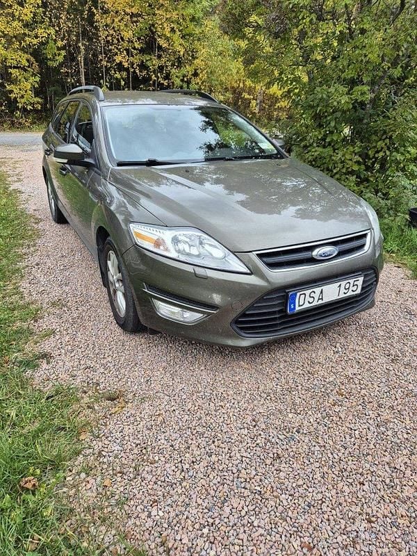 Grön Begagnad 2011 Ford Mondeo Trend Kombi | 34 000 kr (Bra pris) - Bild 1/4