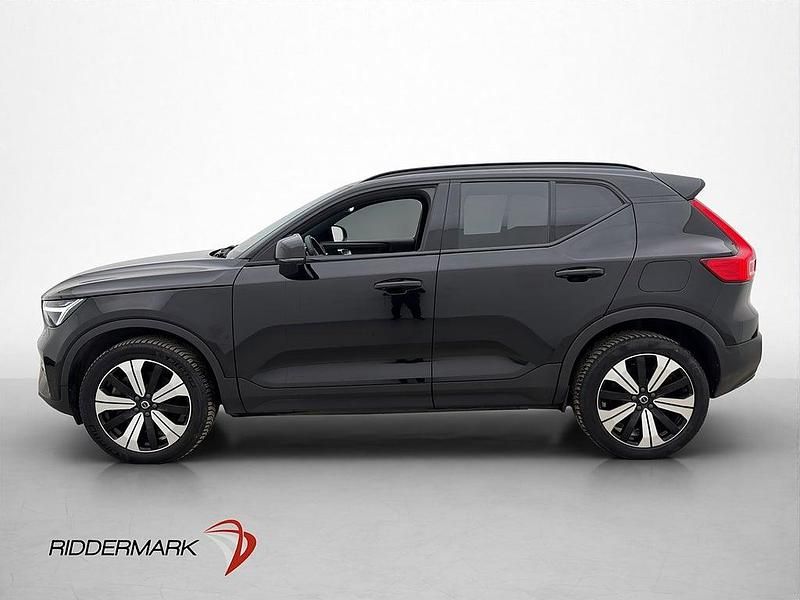 Begagnad Volvo XC40 Core 185 kW (252 HK) 2022 Svart SUV