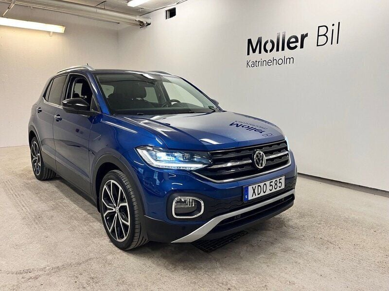 Blå (reef blue metallic) Begagnad 2019 VW T-Cross GT SUV | 188 000 kr (Marknadspris) - Bild 1/4