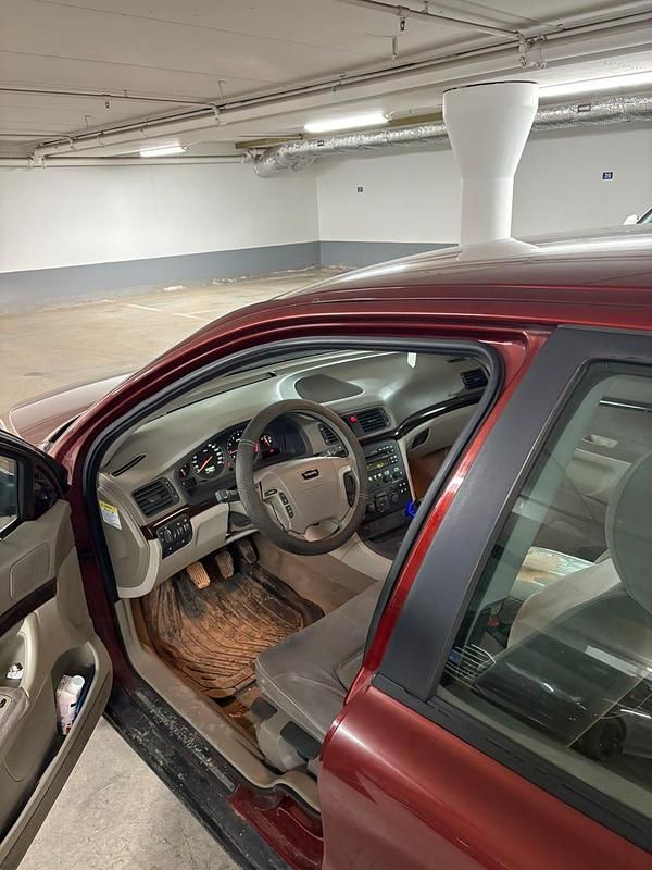 Begagnad Volvo S80 140 HK (102 kW) 2001 Sedan