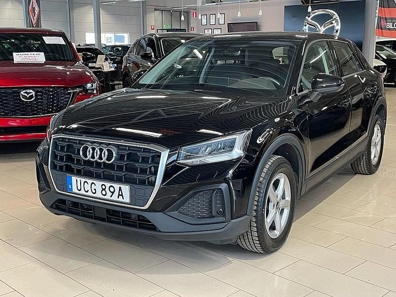 Svart Begagnad 2023 Audi Q2 SUV | 199 000 kr (Marknadspris) - Bild 1/4