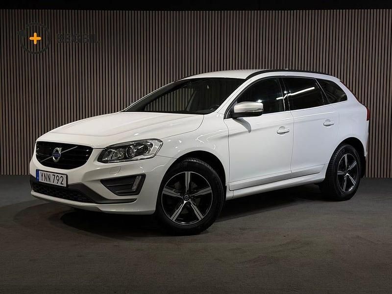 Vit Begagnad 2017 Volvo XC60 R-Design SUV | 237 400 kr (Marknadspris) - Bild 1/4