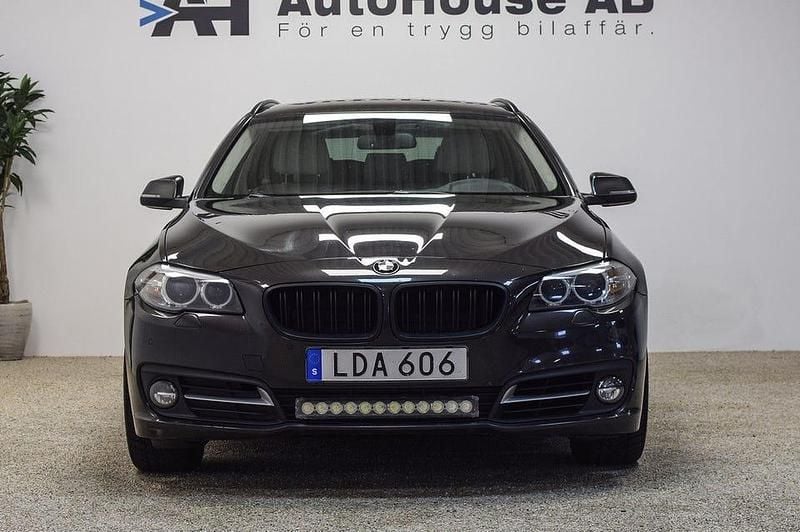 Begagnad BMW 520 M Sport 190 HK (139 kW) 2015 Brun Kombi
