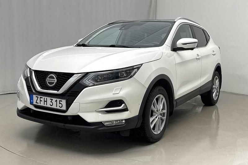 Vit Begagnad 2018 Nissan Qashqai 360º SUV | 140 000 kr (Superpris) - Bild 1/4
