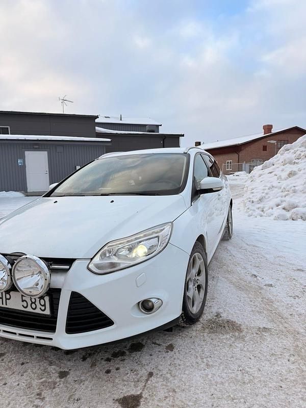 Begagnad Ford Focus 115 HK (84 kW) 2012 Kombi