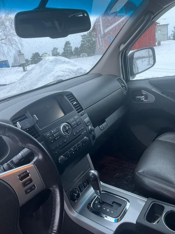 Begagnad Nissan Navara 231 HK (169 kW) 2015 Pickup