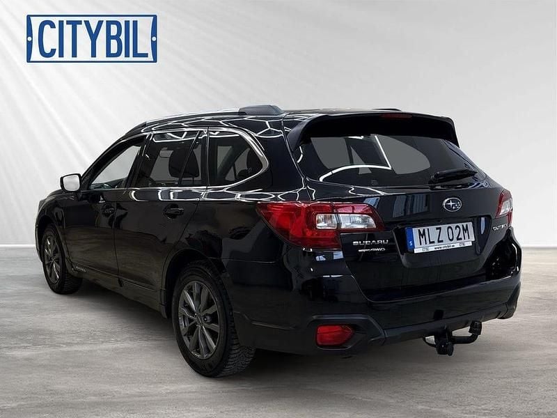 Begagnad Subaru Outback 175 HK (128 kW) 2019 Svart Kombi