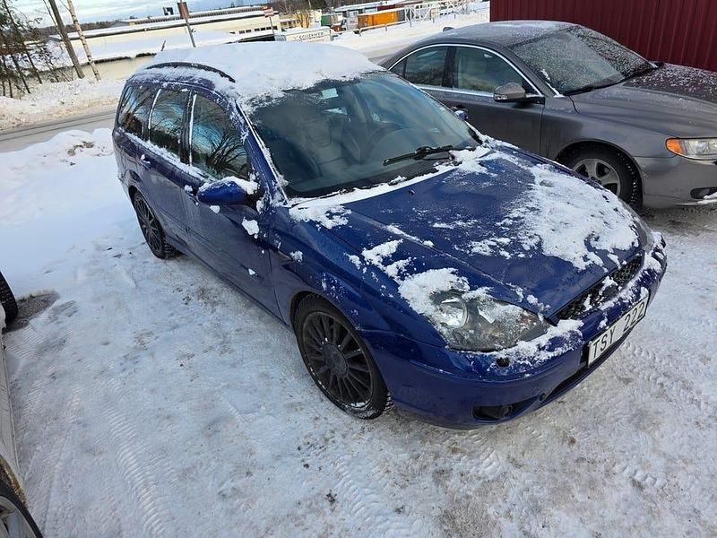 Begagnad Ford Focus ST 173 HK (127 kW) 2002 Kombi
