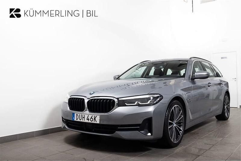 Begagnad BMW 530 295 HK (216 kW) 2023 Grå Kombi