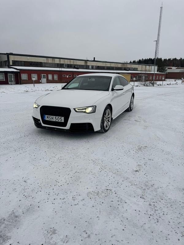 Begagnad 2013 Audi A5 Sportback Halvkombi | 128 500 kr (Lite dyr) - Bild 1/4