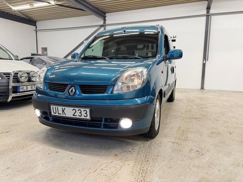 Begagnad Renault Kangoo 82 HK (60 kW) 2004 Blå Minibuss