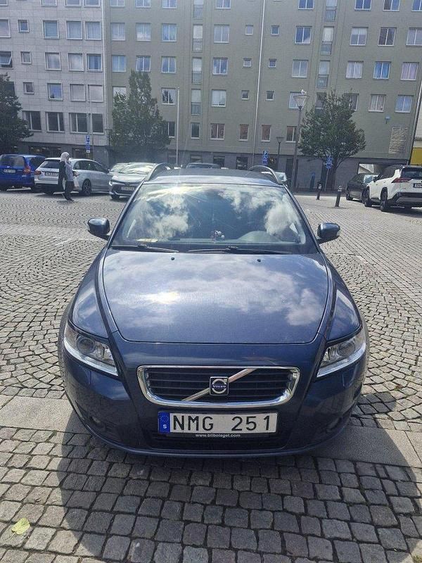 Begagnad 2009 Volvo V50 Kombi | 34 000 kr - Bild 1/4