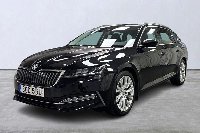 Svart Begagnad 2020 Skoda Superb Kombi | 234 800 kr (Lite dyr) - Bild 1/4