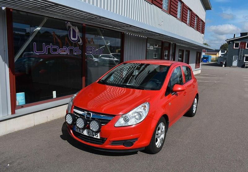 Röd Begagnad 2008 Opel Corsa Halvkombi | 49 900 kr (Lite dyr) - Bild 1/3