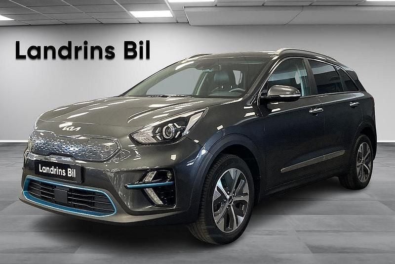 Grå (interstellar grey metallic) Begagnad 2021 Kia e-Niro 2 SUV | 239 000 kr (Marknadspris) - Bild 1/4
