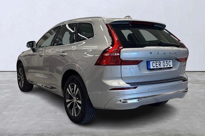 Begagnad Volvo XC60 Core 355 HK (261 kW) 2025 Silver SUV
