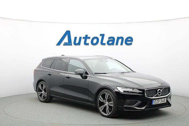 Begagnad Volvo V60 340 HK (250 kW) 2021 Svart Kombi