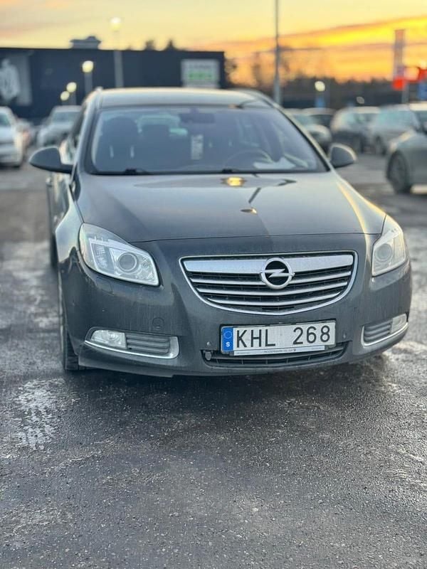 Begagnad 2012 Opel Insignia Kombi | 39 000 kr (Bra pris) - Bild 1/4
