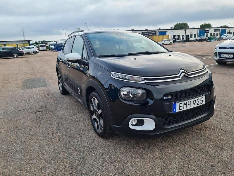 Svart Begagnad 2017 Citroën C3 Halvkombi | 89 900 kr (Marknadspris) - Bild 1/4