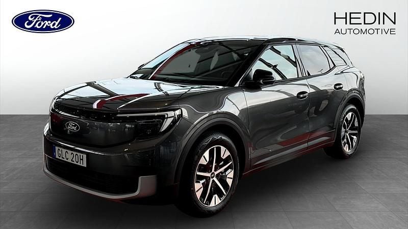 Grå (grey) Ny 2025 Ford Explorer SUV | 509 000 kr (Marknadspris) - Bild 1/4