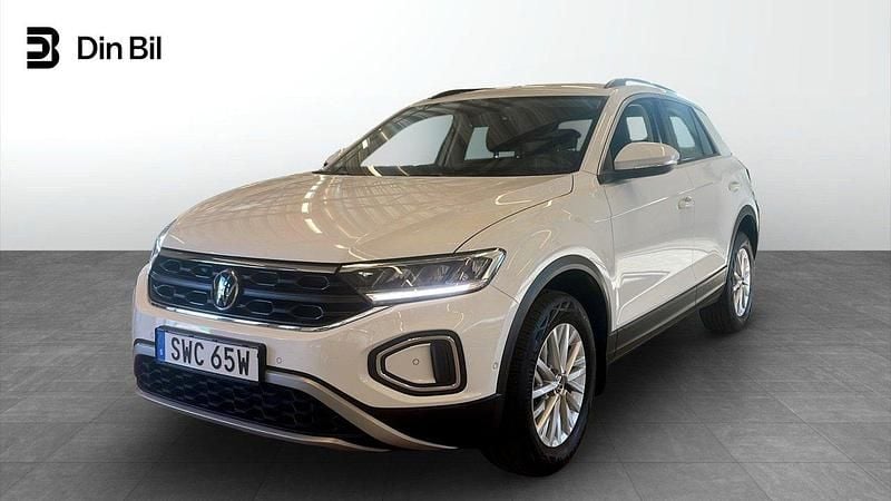 Vit Begagnad 2022 VW T-Roc Life SUV | 233 900 kr (Marknadspris) - Bild 1/4