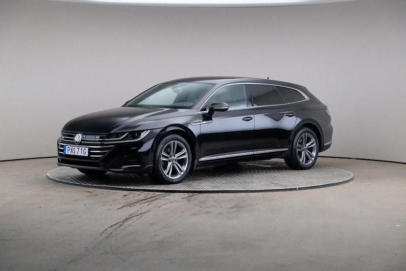Svart (deep black (pearl)) Begagnad 2022 VW Arteon R-line Kombi | 285 000 kr (Bra pris) - Bild 1/4