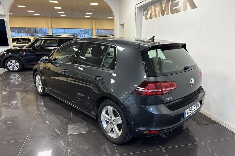 Begagnad VW Golf VII GTE 204 HK (150 kW) 2016 Grå Halvkombi