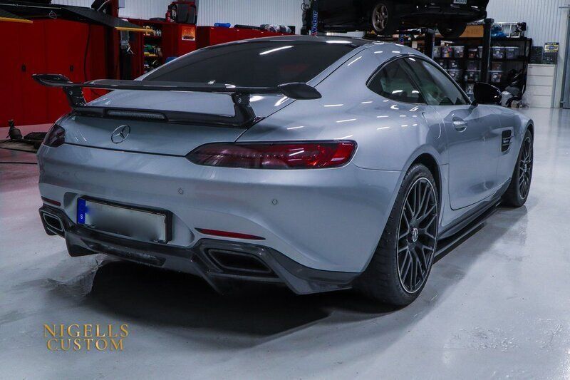 Begagnad Mercedes AMG GT S AMG 671 HK (493 kW) 2017 Silver Sportkupé