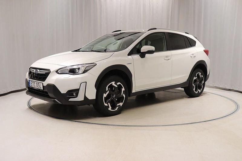 Vit Begagnad 2022 Subaru XV SUV | 279 800 kr (Bra pris) - Bild 1/4
