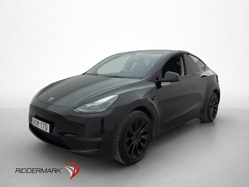 Begagnad Tesla Model Y Long Range AWD 378 kW (514 HK) 2022 Svart SUV