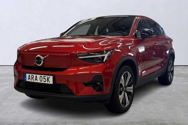Röd Begagnad 2022 Volvo C40 Plus SUV | 359 900 kr (Marknadspris) - Bild 1/4