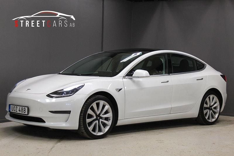 Vit Begagnad 2020 Tesla Model 3 Long Range AWD Sedan | 219 900 kr (Marknadspris) - Bild 1/4