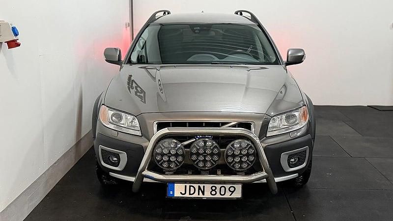 Begagnad Volvo XC70 Momentum 215 HK (158 kW) 2011 Grå Kombi