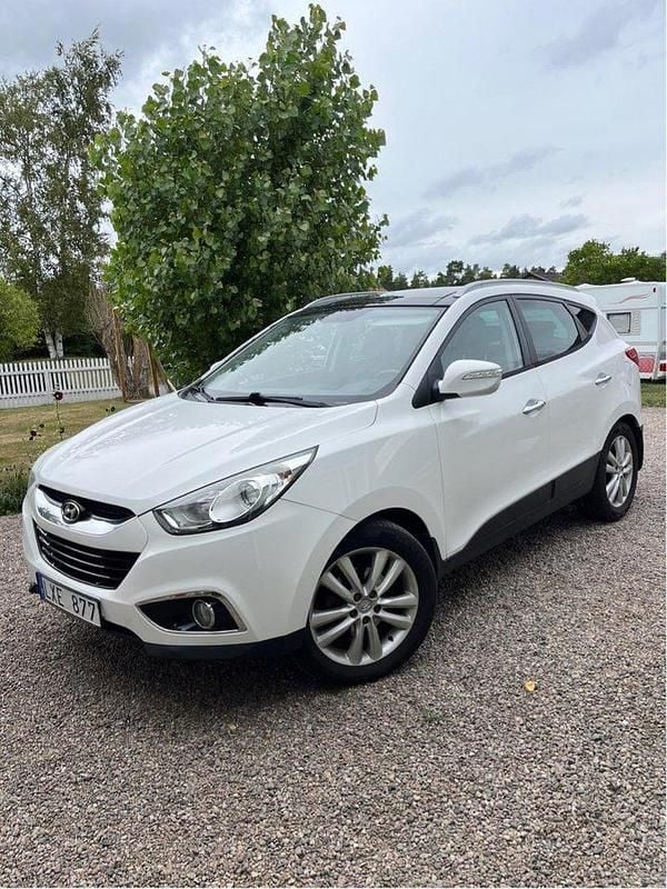 Vit Begagnad 2012 Hyundai ix35 SUV | 74 900 kr (Superpris) - Bild 1/4