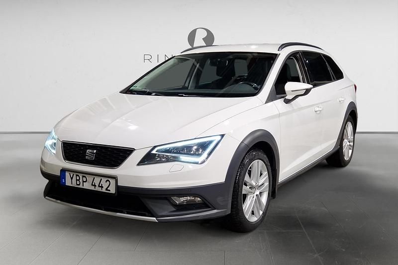 Vit Begagnad 2016 Seat Leon X-Perience 4Drive Kombi | 92 900 kr (Bra pris) - Bild 1/3