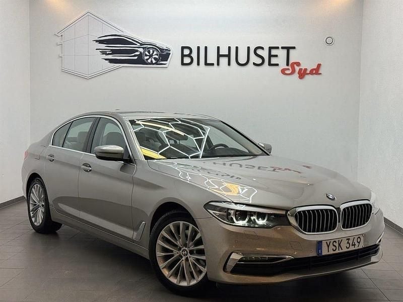 Begagnad BMW 520 Luxury Line 190 HK (139 kW) 2019 Silver Sedan