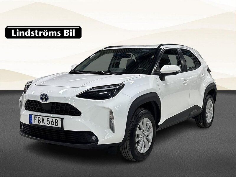 Vit Begagnad 2023 Toyota Yaris Cross Active SUV | 264 900 kr (Marknadspris) - Bild 1/3